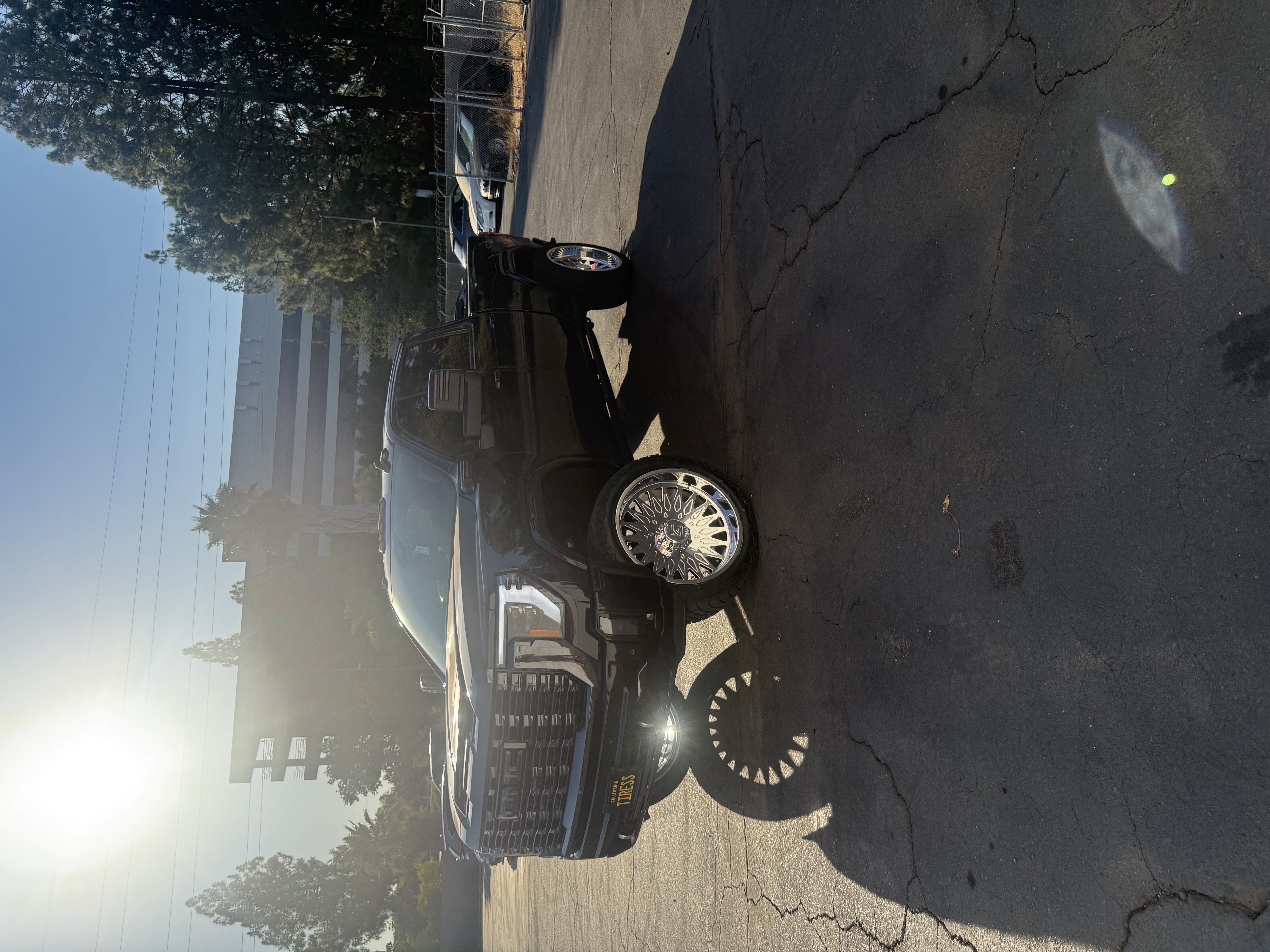 Cadillac Escalade - Chrome Turbine Wheels